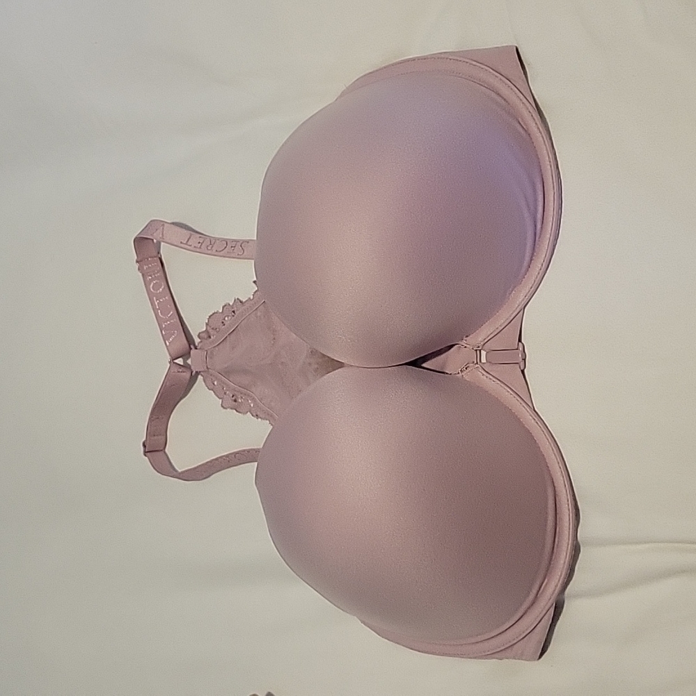 Victoria's Secret Body By Victoria perfect shape bra